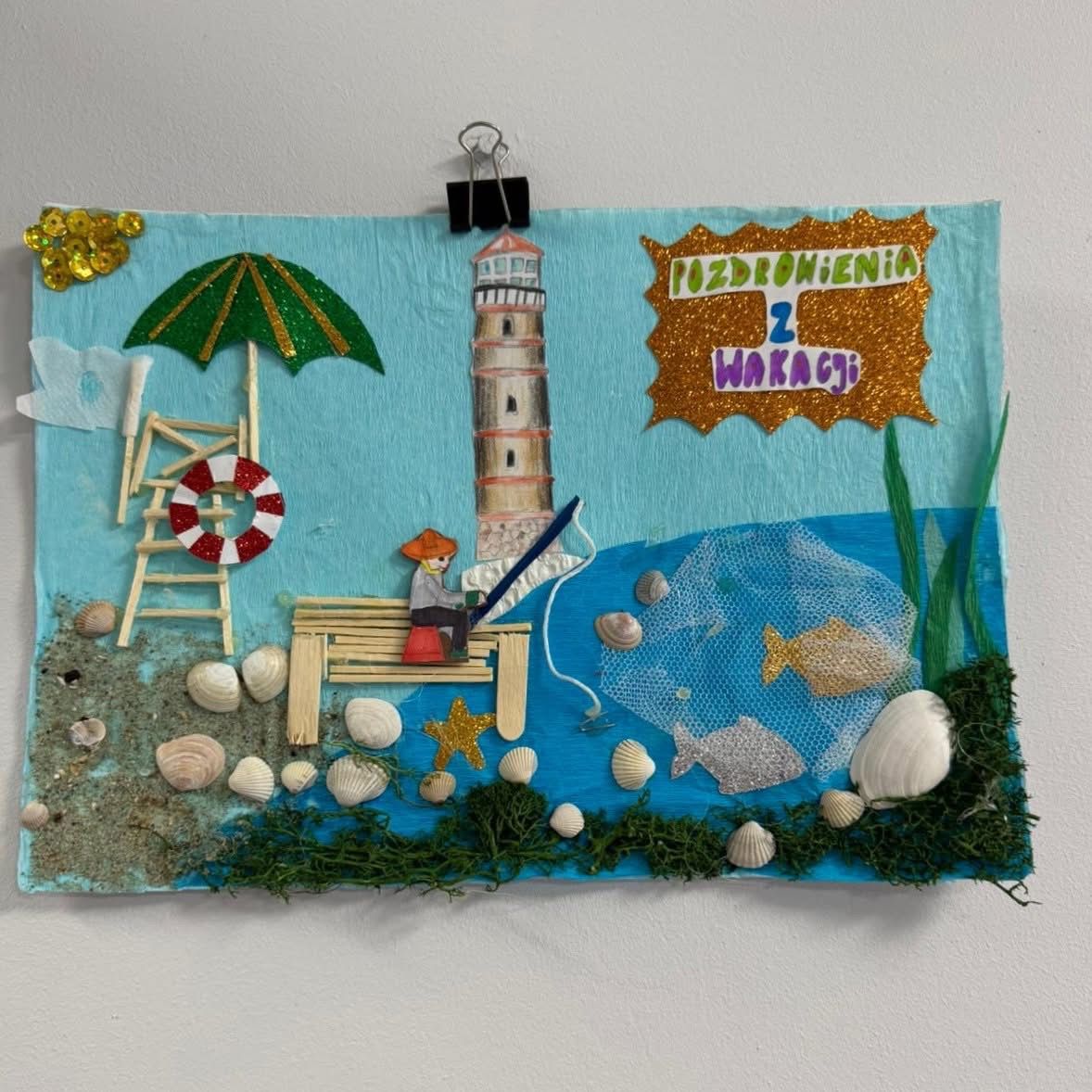 rybak, plaża i latarnia morska