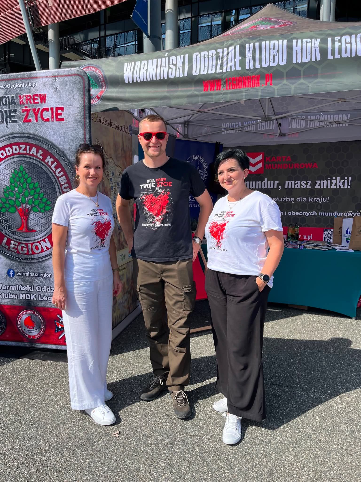 Przedstawiciele organizatorów i partnerów wspierających honorowe krwiodawstwo
